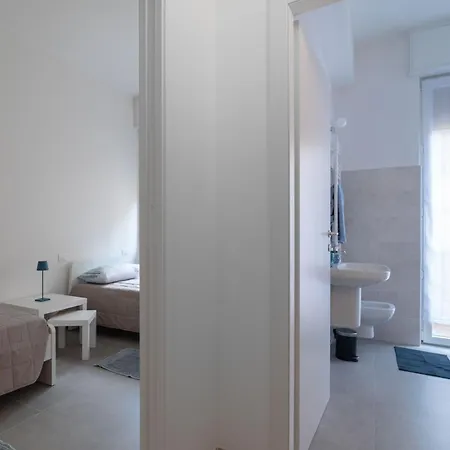 Central Apartment In Mantova Near The Station! Extérieur photo