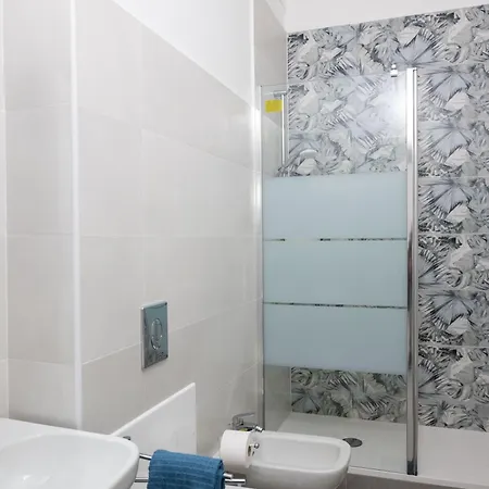 Central Apartment In Mantova Near The Station! Extérieur photo