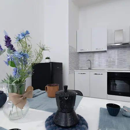 Central Apartment In Mantova Near The Station! Extérieur photo